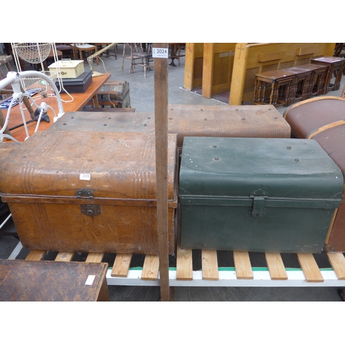 Lot 2025      
