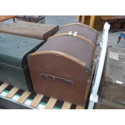 Lot 2026      