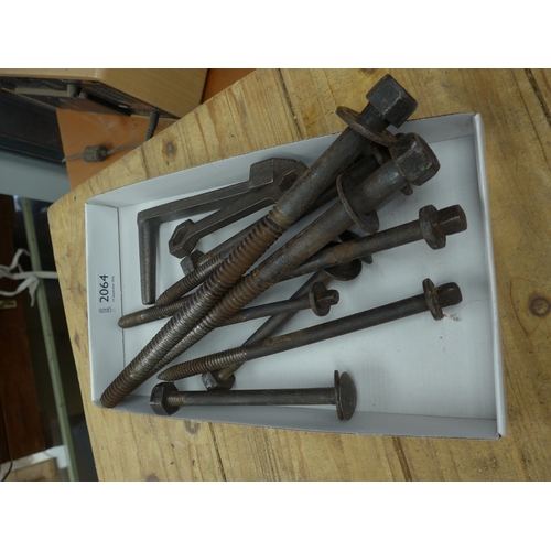 Lot 2058      