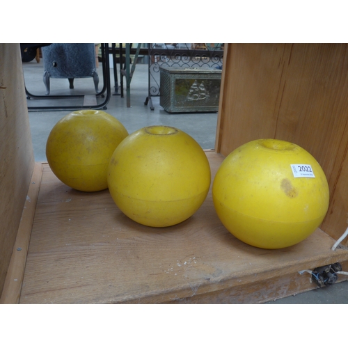 Lot 2022      