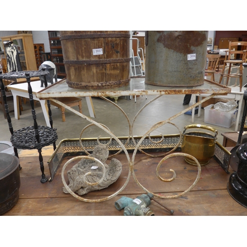 Lot 2035      