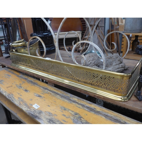 Lot 2046      
