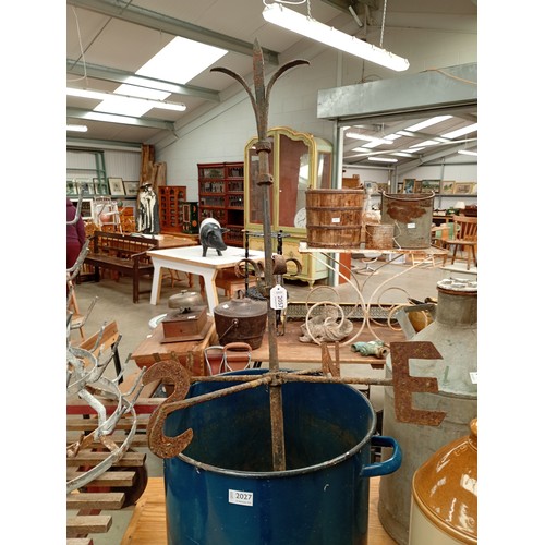 Lot 2057      