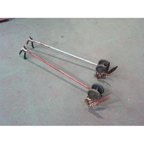 Lot 8033      