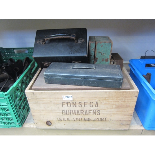 Lot 8052      