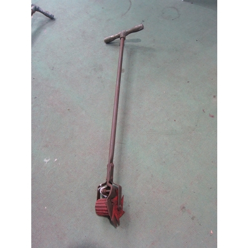 Lot 8046      