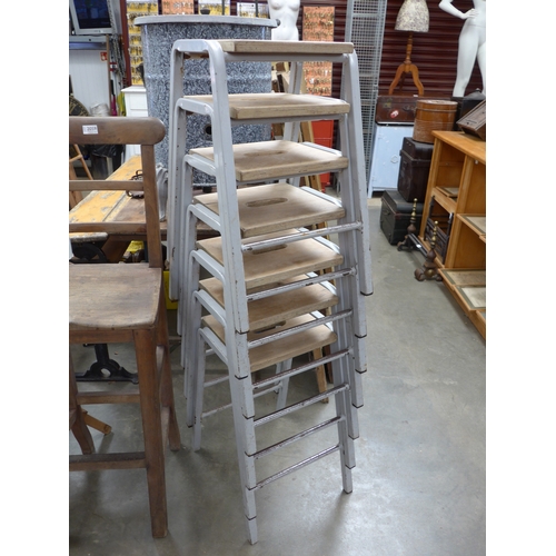 Lot 2060      