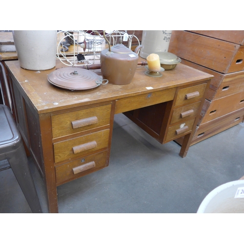 2034 - A 1950's oak desk