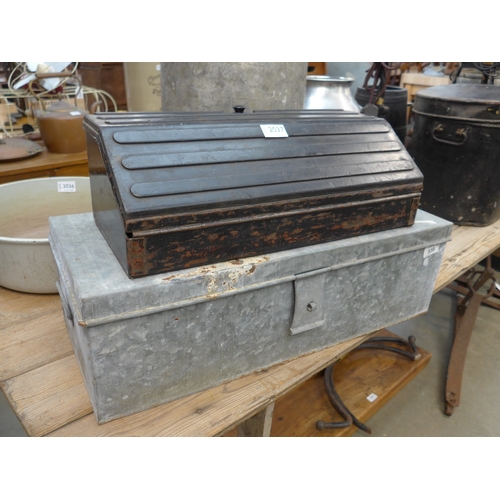 2037 - A helicopter step tool box and galvanized box