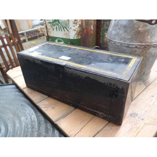 2047 - A vintage Milner safe box tin with key