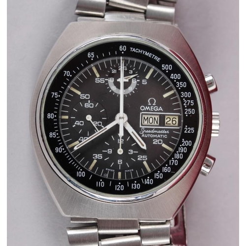 390 - A Gentleman's Omega Speedmaster automatic chronograph wristwatch with stainless steel case and brace... 