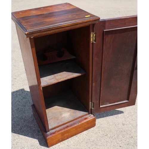 512 - A late 19th century mahogany Pembroke table, fitted one drawer with ceramic knobs, on slender turned... 