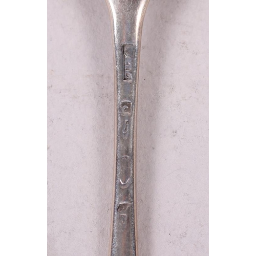 241 - A set of five early Georgian Old English pattern large teaspoons, bottom mark, 4.9oz troy approx