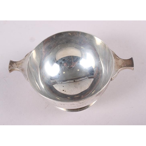 259 - A silver two-handled quaich, 4.8oz troy approx