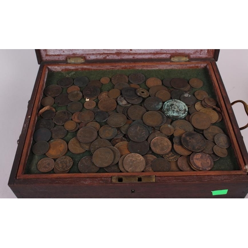 309 - A selection of 19th century and later British and world copper coinage, in an oak collectors box, fi... 