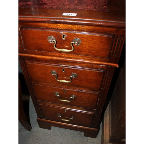 447 - An Edwardian pedestal desk with red tooled leather lined top, fitted nine drawers, on bracket feet, ... 