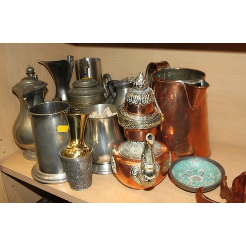 137 - A brass model of a cannon and a three wheeled carriage, four pewter tankards, a copper jug and other... 