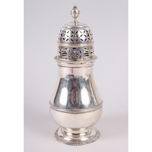 317 - A Georgian design silver baluster sugar sifter, London 1907, 9.5oz troy approx. 7 3/4