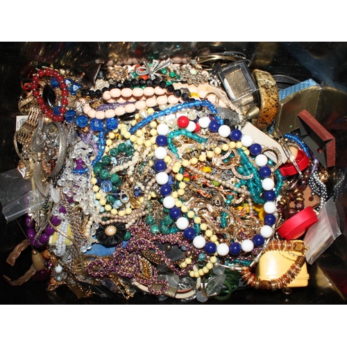 329 - A collection of vintage brooches, a pair of spectacles, in case, two compacts and a collection of co... 