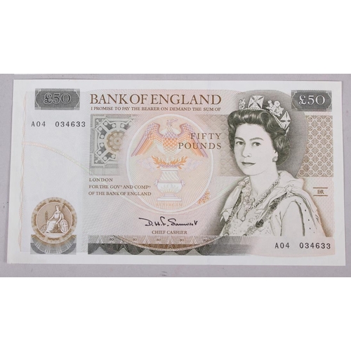 353 - Two Bank of England uncirculated £50 notes with Queen Elizabeth II to the front and Sir Christopher ... 