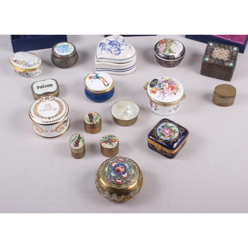 206 - Five enamel trinket boxes, by Halcyon Days and Crummles, and other ceramic trinket boxes