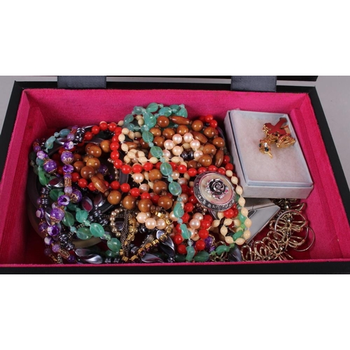 327 - A collection of costume jewellery, ear studs, pendants and bracelets