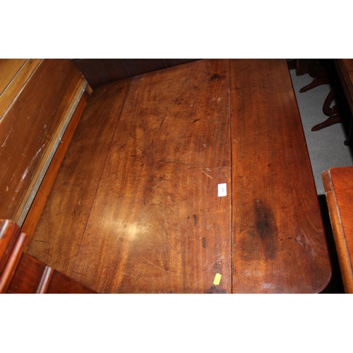 521 - A George III Cuban mahogany pad foot drop leaf table, 36