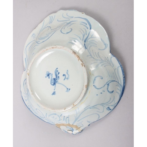 48 - A pair of 19th century Cantagalli blue and white painted dishes with putto decoration (restored)