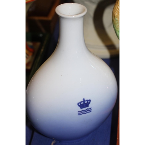 84 - A Royal Doulton Lambeth oviform vase, 9