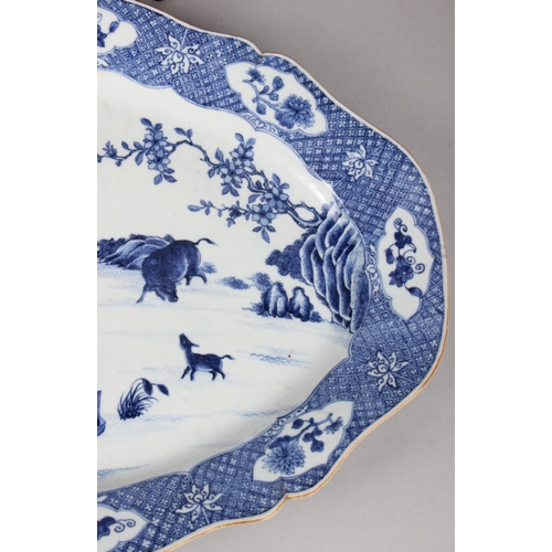 104 - An 18th century Chinese blue and white octagonal porcelain meat plate, decorated fallow deer pattern... 