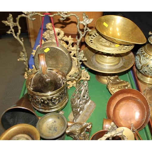 133 - An assortment of metalware, including a pair of door knockers, a gong, a gilt metal clock, 12