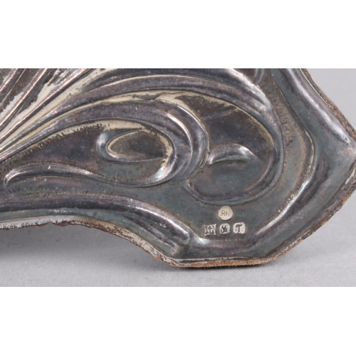 283 - A silver Art Nouveau style picture frame, 8