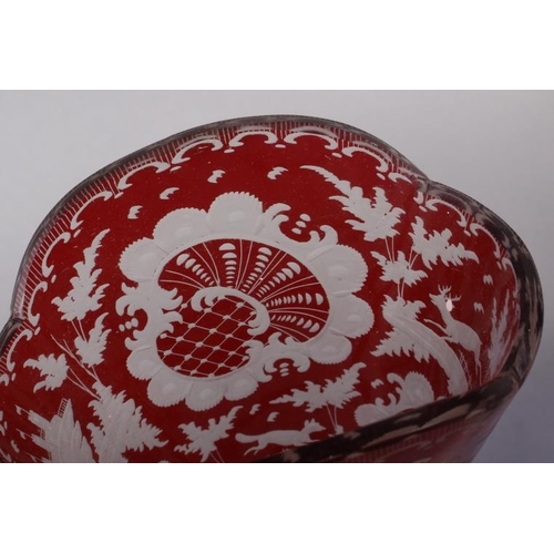 70 - A Venetian glass bonbon dish with latticino decoration, 3