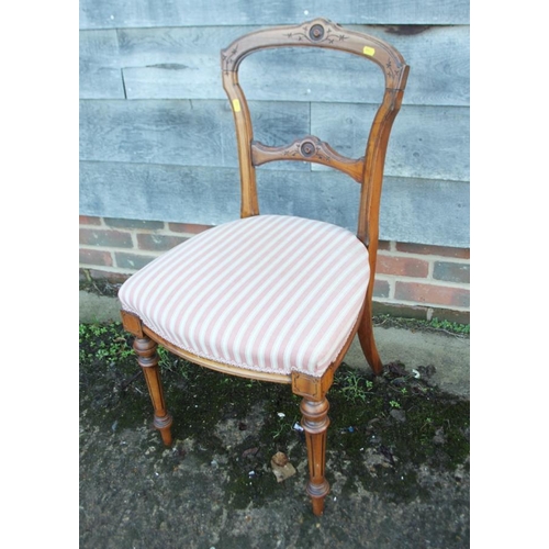 316 - A 19th century grained as rosewood bar back carver chair with drop-in seat, a pair of Victorian bar ... 