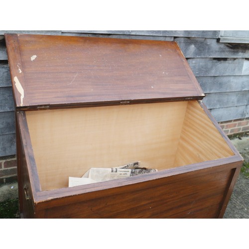 357 - A mahogany slope top blanket box with brass carry handles, 51