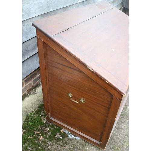 357 - A mahogany slope top blanket box with brass carry handles, 51