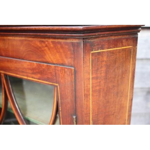 460 - A 19th century mahogany and box line inlaid corner hanging cabinet enclosed lattice glazed door, 29