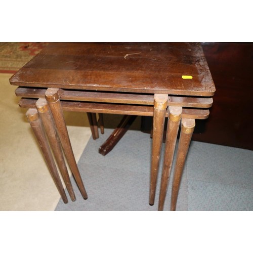 421 - A mahogany display bookcase enclosed glazed panel doors, on block base, 43