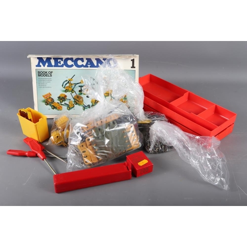 183 - A quantity of Meccano