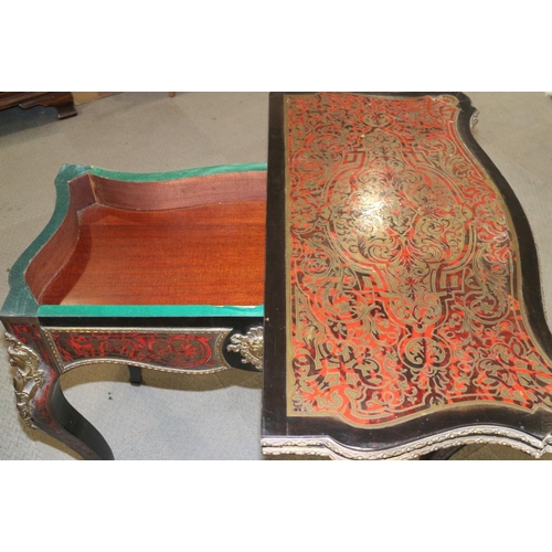 439 - A 19th century Boulle work serpentine front fold-over top card table with gilt brass mounts, on cabr... 