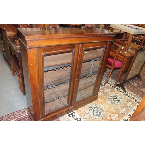 454 - A late Victorian walnut bookcase enclosed glazed panel doors, on block base, 41