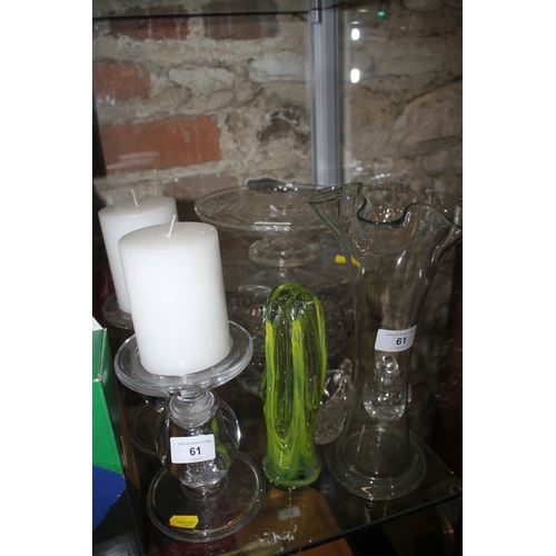 50 - A quantity of glassware, including a Dartington Crystal glass, in box, a pair of candlesticks, jugs ... 