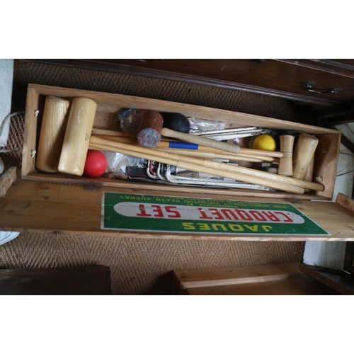 591 - A croquet set, in case