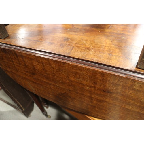 411 - A pair of 19th century mahogany Pembroke tables, fitted one drawer with brass knob handles, on turne... 