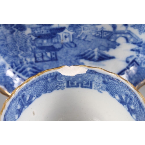 11 - Four English flow blue decorated tea bowls and saucers, and an 18th century English blue and white p... 