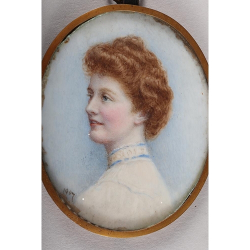 331 - Isabelle Charlotte Pierce, 1907: an oval portrait miniature, 