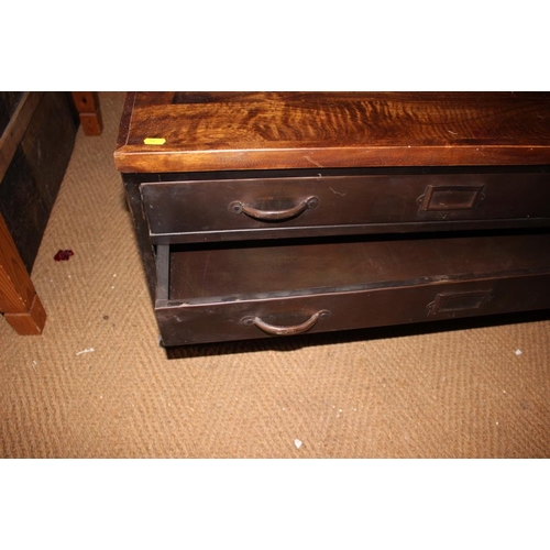 504 - A low metal six-drawer double-sided plan chest with wooden top 17 3/4