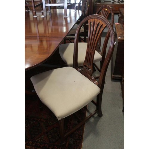 360 - A set of eight 19th century mahogany splat back dining chairs, upholstered in a cream fabric, on squ... 