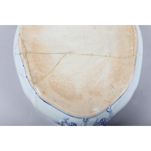 151 - A Chinese porcelain blue and white landscape decorated two-handled tureen, 12 1/2