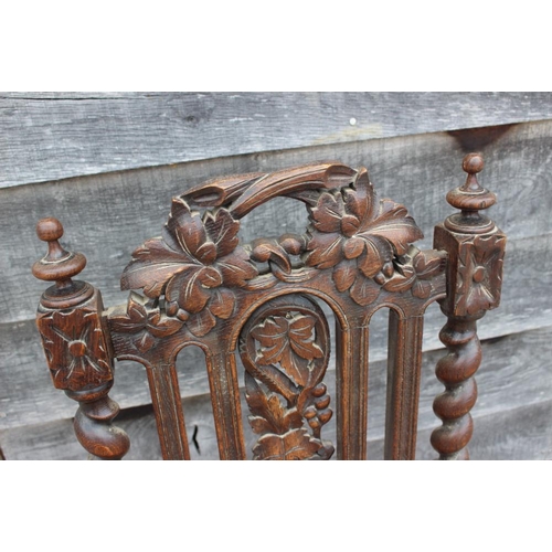 646 - An Edwardian walnut and inlaid circular two-tier occasional table, on splay supports, 18